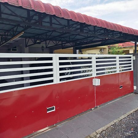 Bunga Homestay Kelantan Bachok Exterior photo